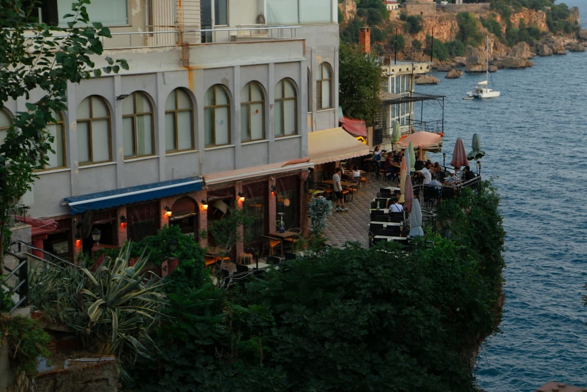 The Ultimate Guide to the Best Restaurants in Antalya Old Town (Kaleici)